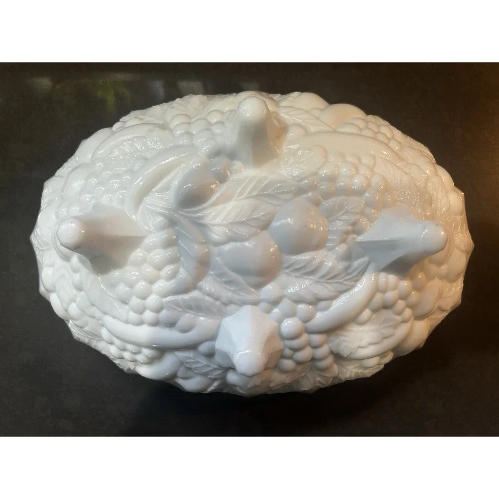 Vintage Indiana GlassHarvest Grapes Oval Fruit Bowl Milk Glass Footed Scalloped